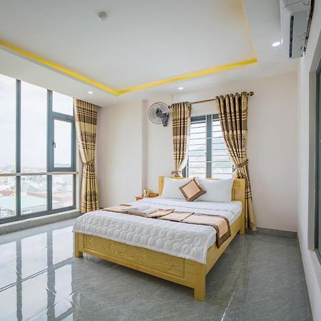 Phu Xuan Hotel 퀴논 외부 사진