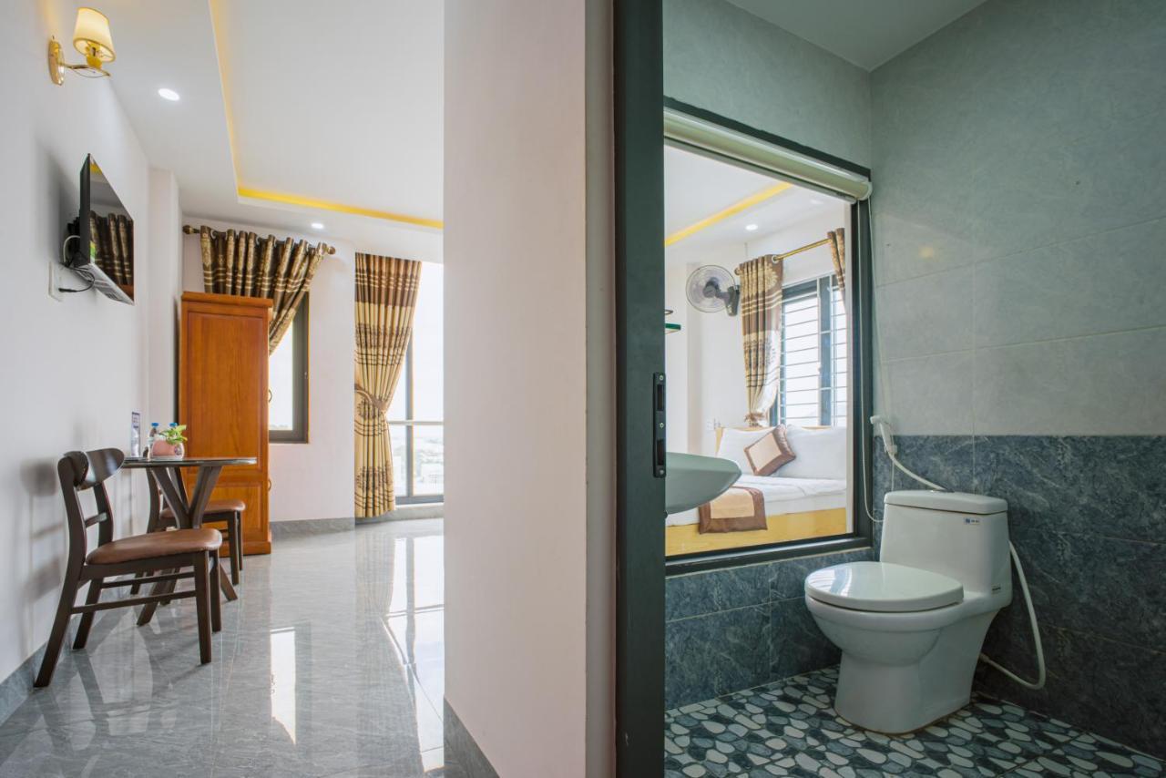 Phu Xuan Hotel 퀴논 외부 사진