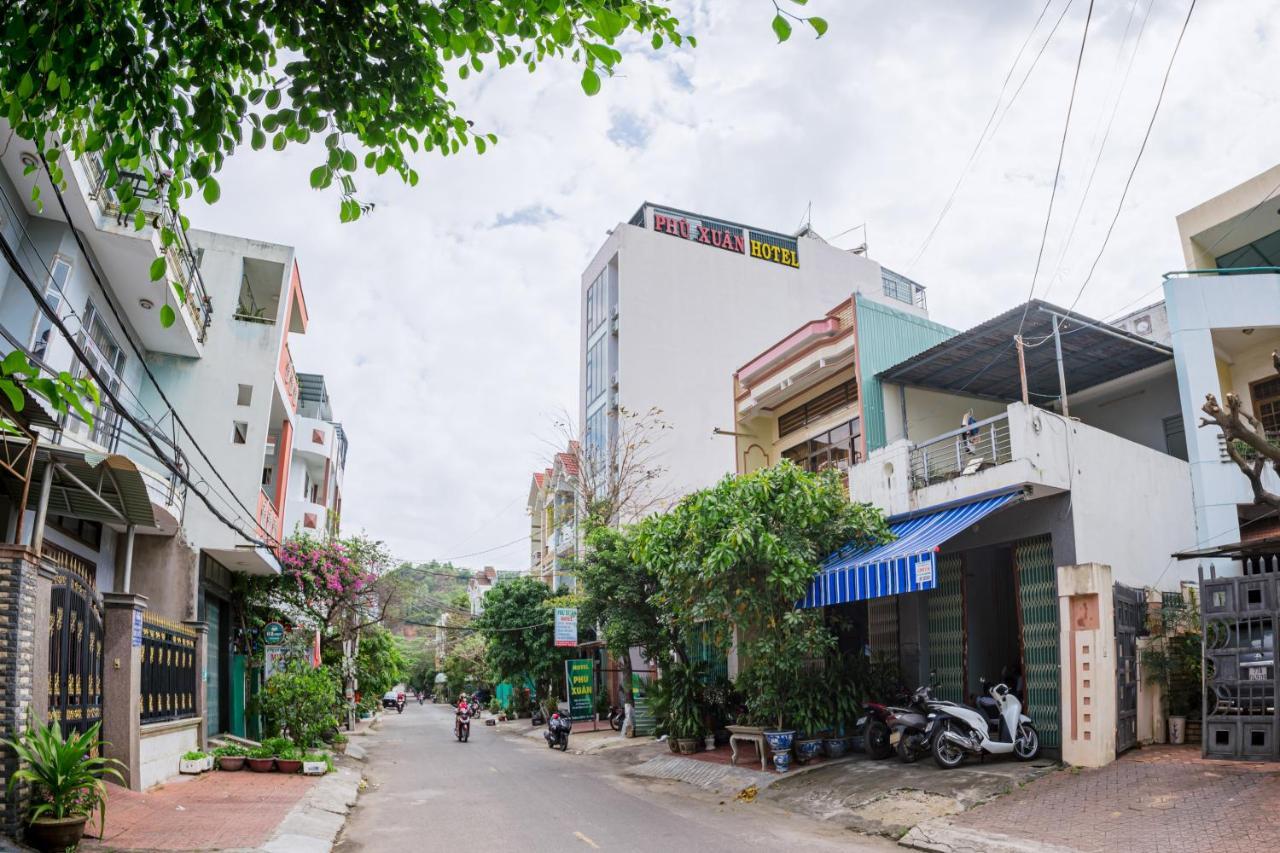 Phu Xuan Hotel 퀴논 외부 사진